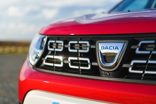 Dacia _Duster _Dean _Smith -Small -2733